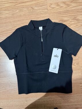 ALO Yoga Black Short Sleeve Zip-Front Crop Top